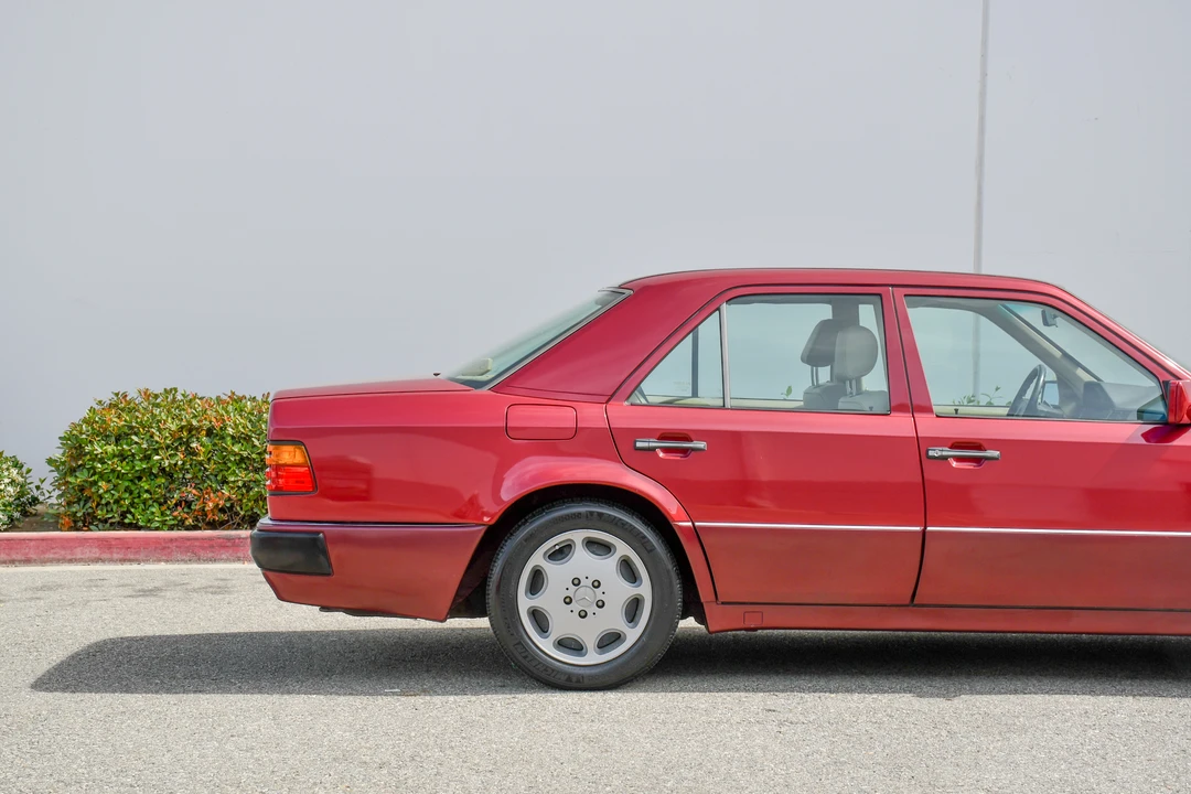 1992 Mercedes-Benz 500E & E500 - Image 15 of 31