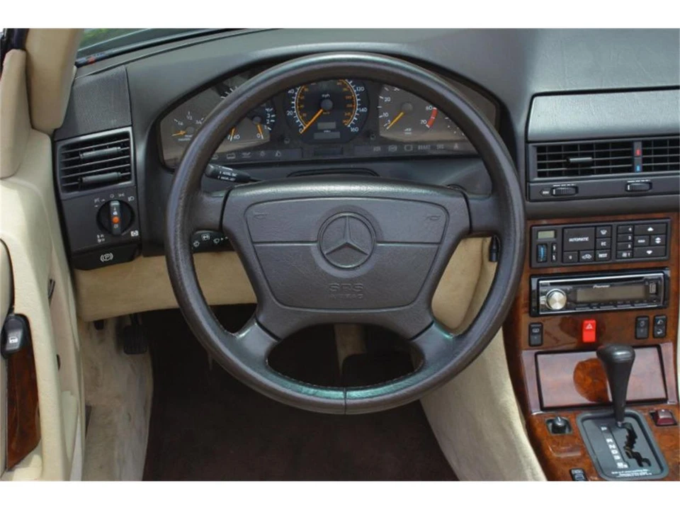 1992 Mercedes-Benz R129 SL-Class - Image 10 of 14