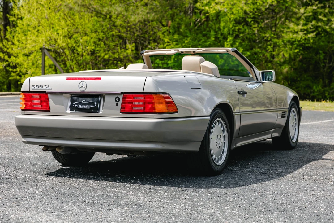1992 Mercedes-Benz R129 SL-Class - Image 14 of 31