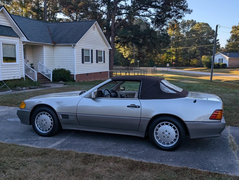 1992 Mercedes-Benz R129 SL-Class - Image 23 of 31