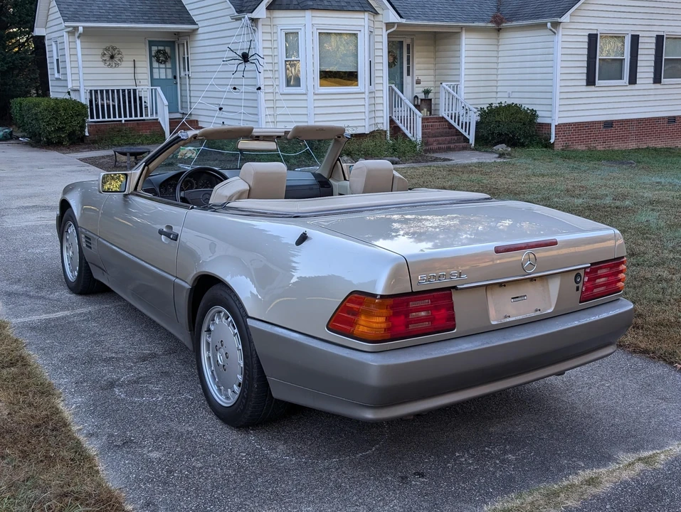 1992 Mercedes-Benz R129 SL-Class - Image 12 of 31
