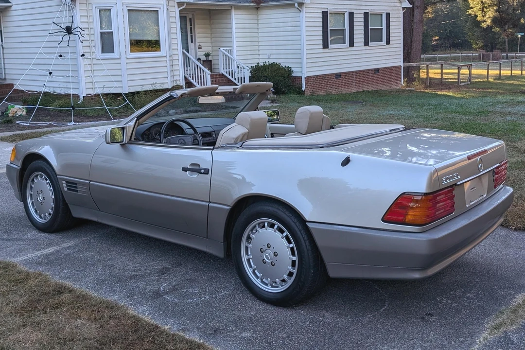 1992 Mercedes-Benz R129 SL-Class - Image 11 of 31