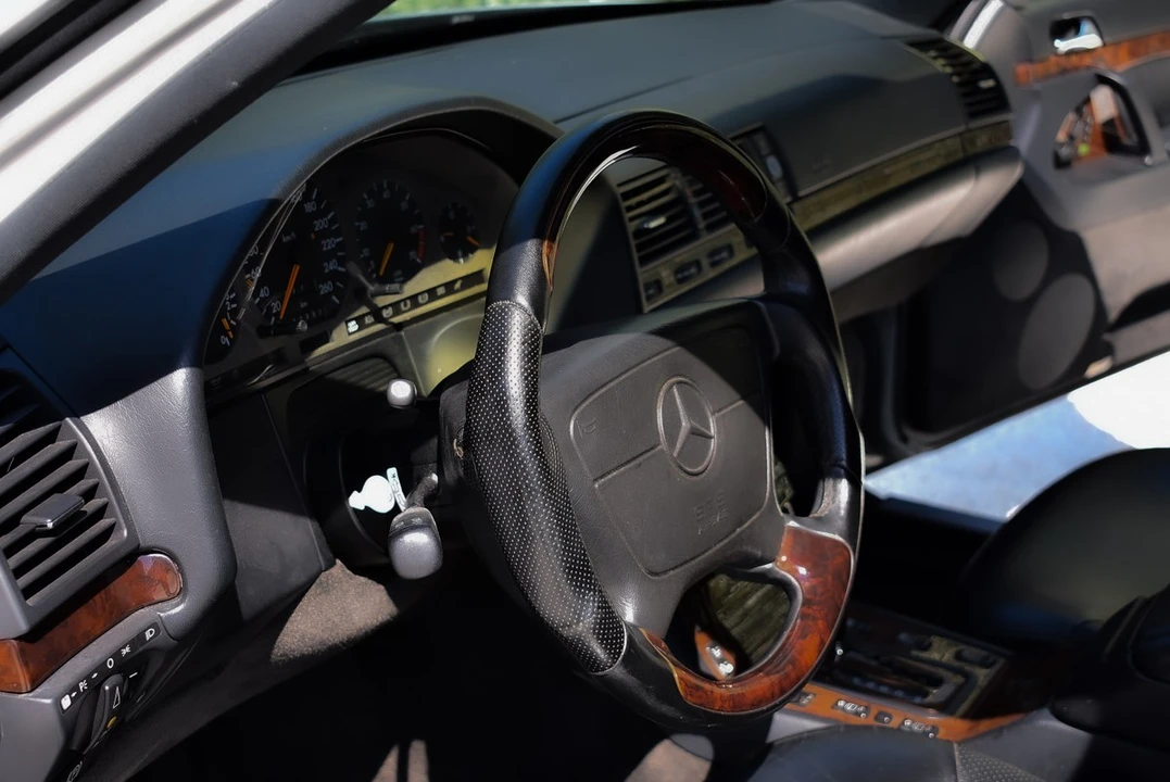 1992 Mercedes-Benz W140 S-Class - Image 17 of 30
