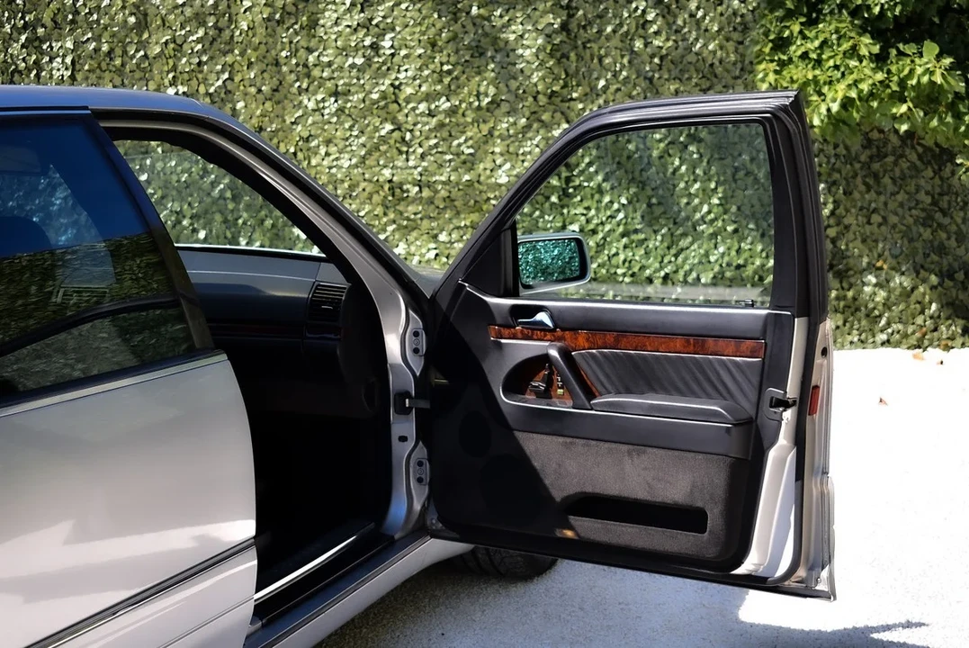 1992 Mercedes-Benz W140 S-Class - Image 23 of 30