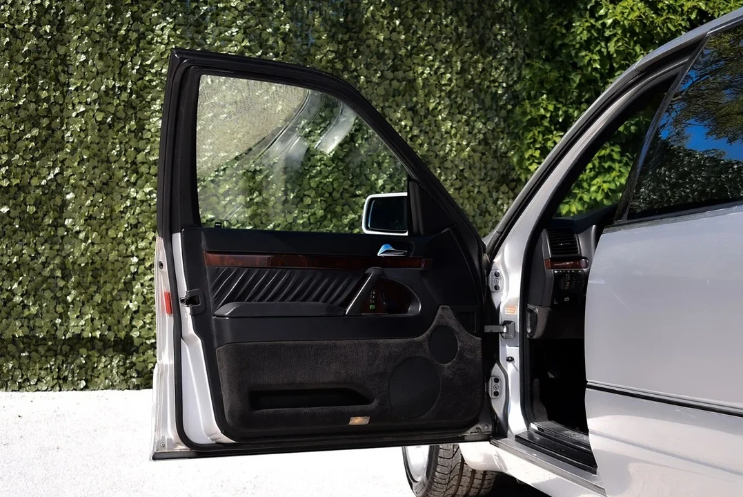 1992 Mercedes-Benz W140 S-Class - Image 13 of 30