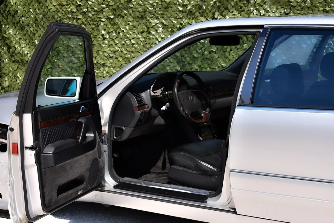 1992 Mercedes-Benz W140 S-Class - Image 14 of 30