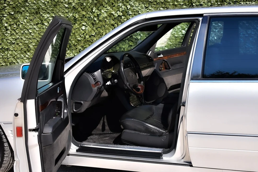 1992 Mercedes-Benz W140 S-Class - Image 15 of 30