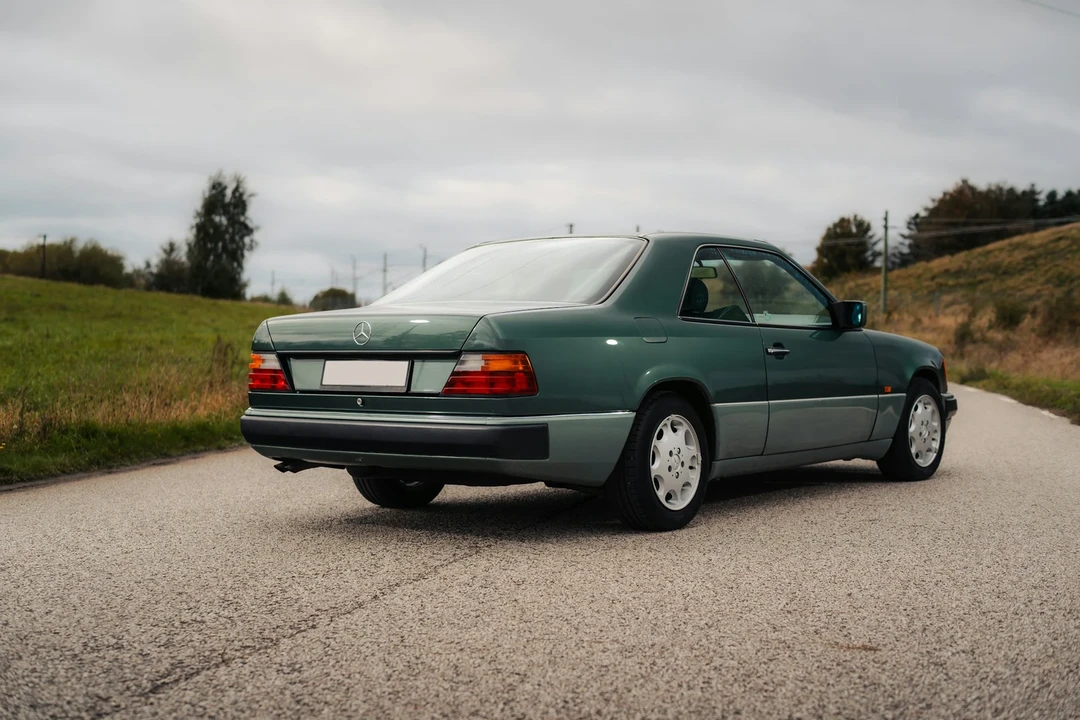 1992 Mercedes-Benz W124 E-Class - Image 5 of 21