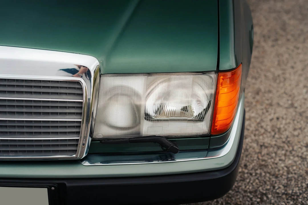 1992 Mercedes-Benz W124 E-Class - Image 19 of 21