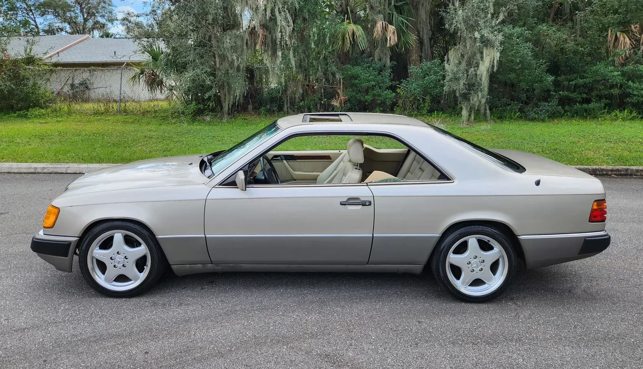 1992 Mercedes-Benz W124 E-Class - Image 6 of 6