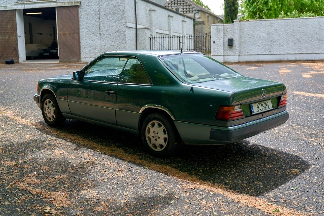 1992 Mercedes-Benz W124 E-Class - Image 15 of 30