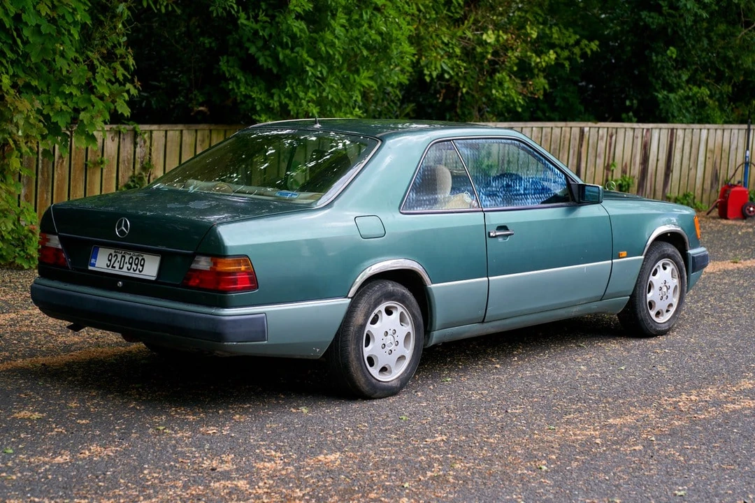 1992 Mercedes-Benz W124 E-Class - Image 13 of 30