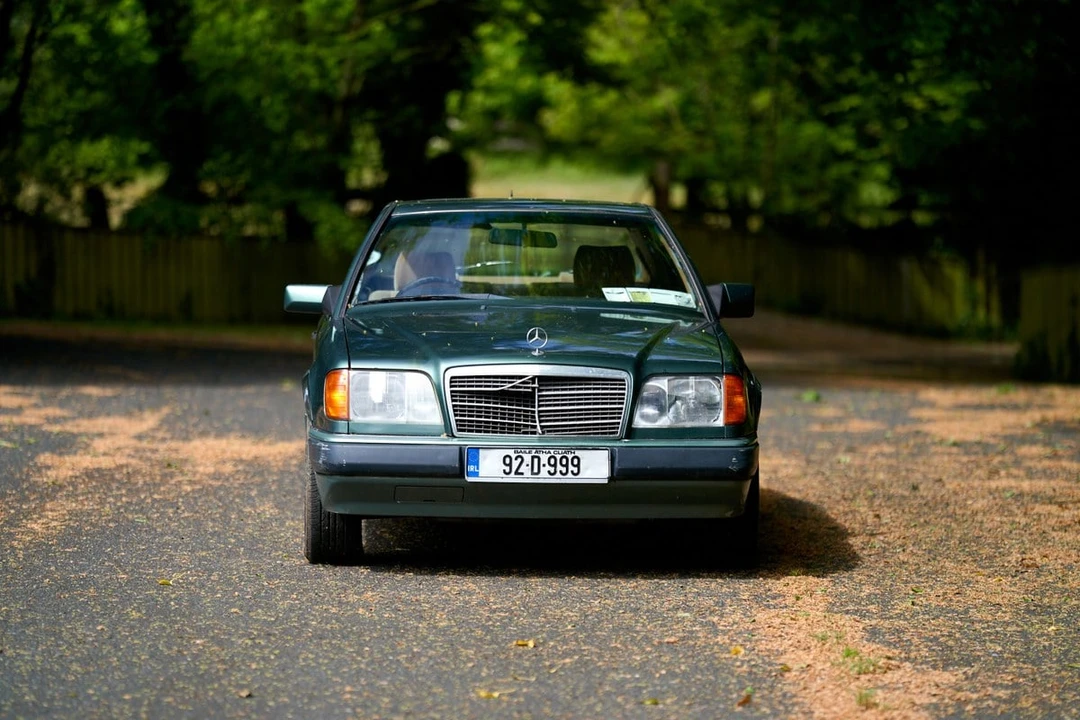 1992 Mercedes-Benz W124 E-Class - Image 9 of 30