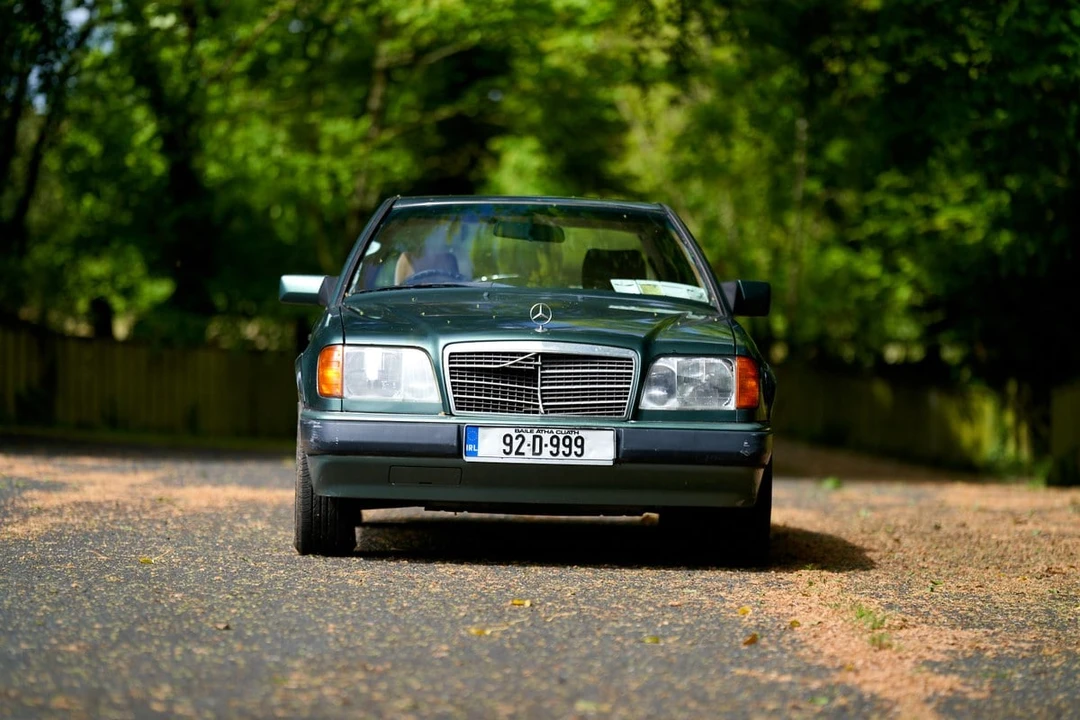 1992 Mercedes-Benz W124 E-Class - Image 11 of 30