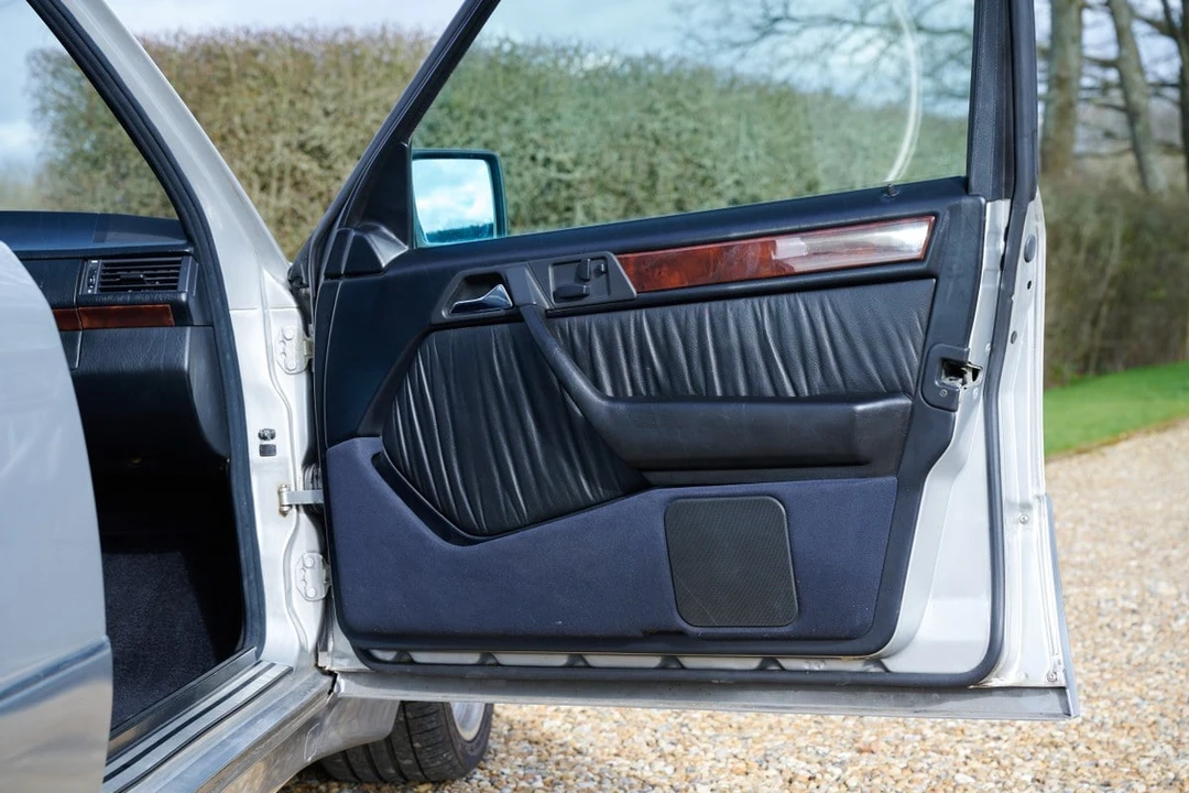 1992 Mercedes-Benz 500E & E500 - Image 27 of 30