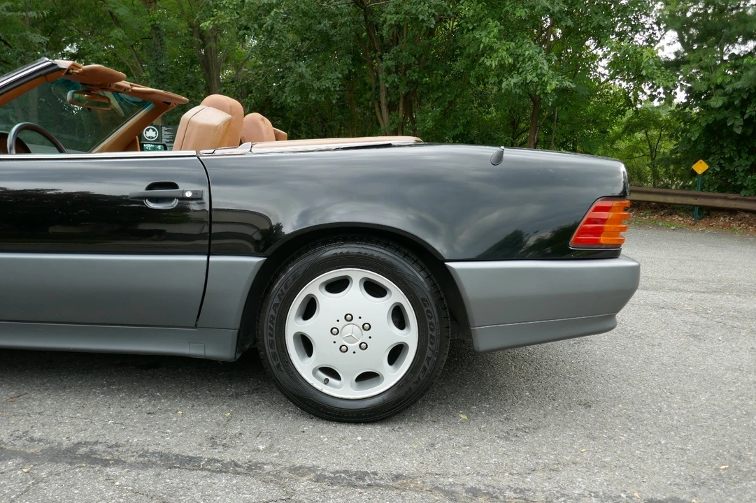 1992 Mercedes-Benz R129 SL-Class - Image 11 of 31