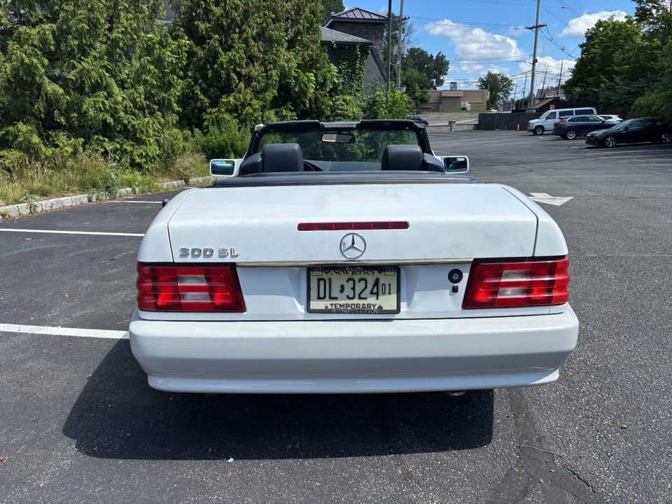 1992 Mercedes-Benz R129 SL-Class - Image 16 of 31
