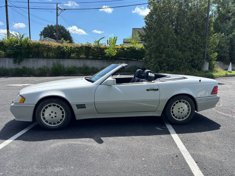 1992 Mercedes-Benz R129 SL-Class - Image 11 of 31