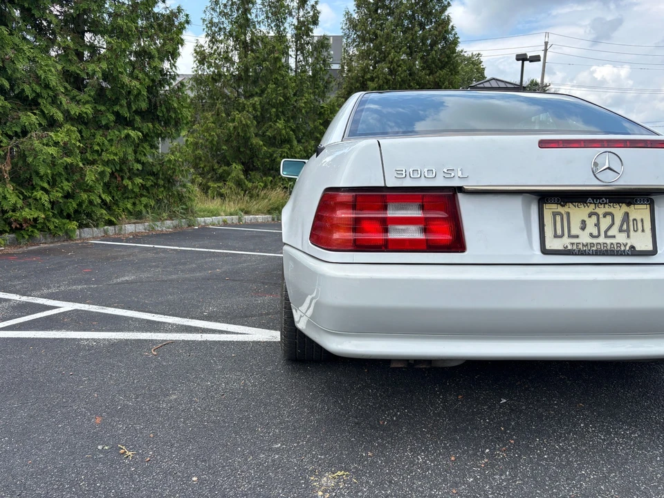 1992 Mercedes-Benz R129 SL-Class - Image 2 of 31