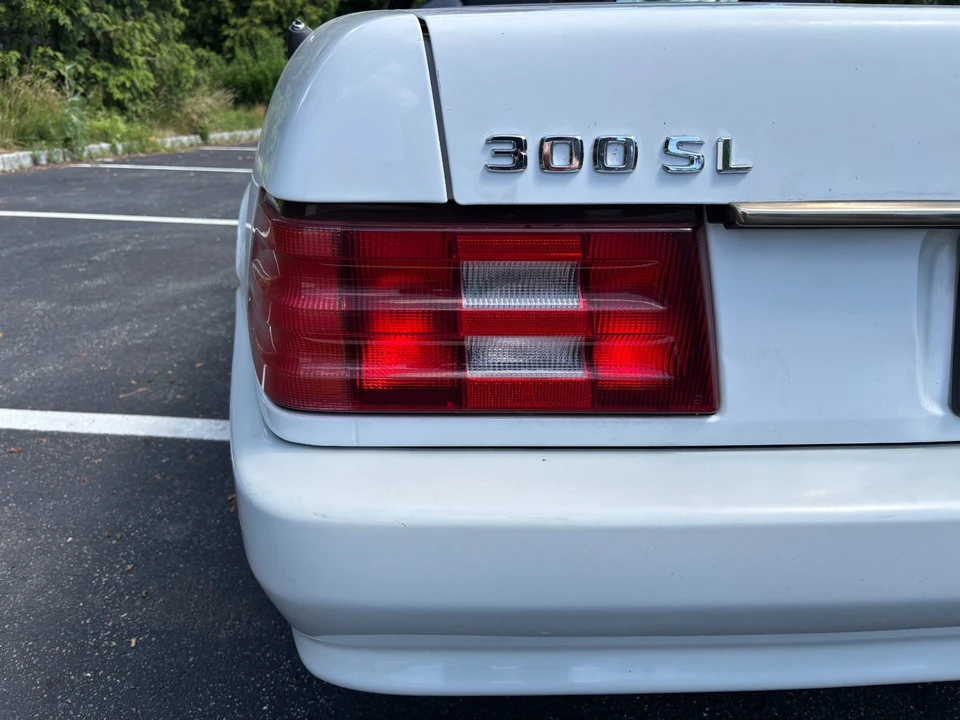 1992 Mercedes-Benz R129 SL-Class - Image 18 of 31