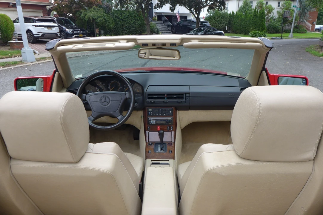1992 Mercedes-Benz R129 SL-Class - Image 8 of 31