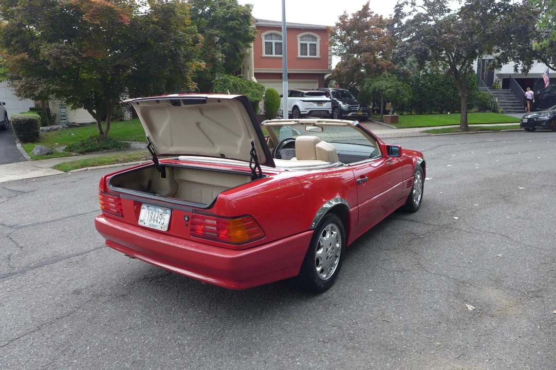 1992 Mercedes-Benz R129 SL-Class - Image 13 of 31