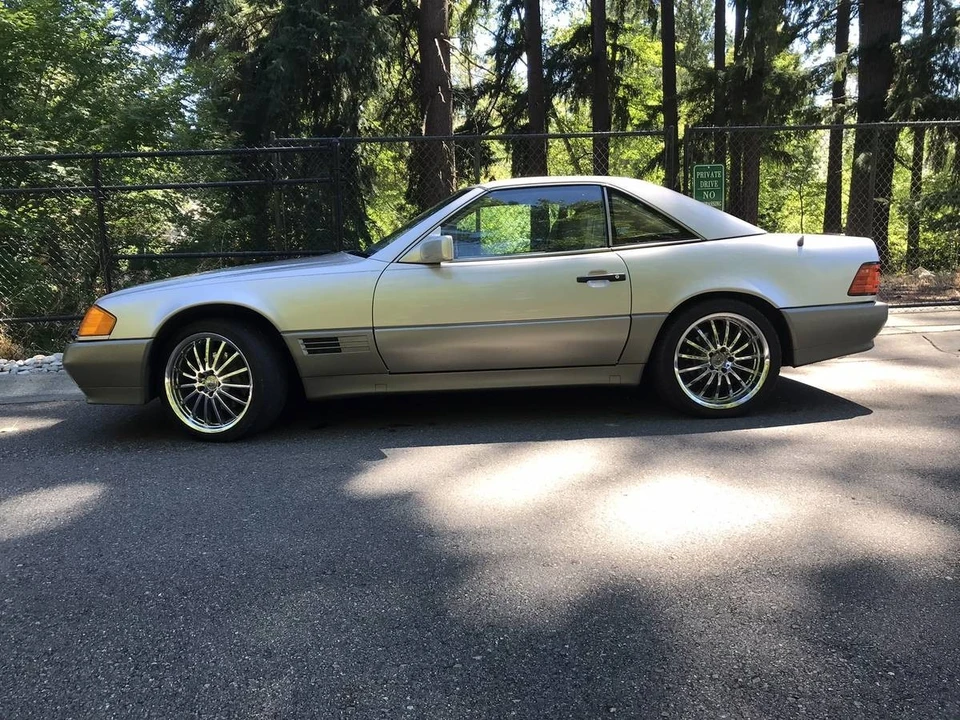 1992 Mercedes-Benz R129 SL-Class - Image 2 of 24