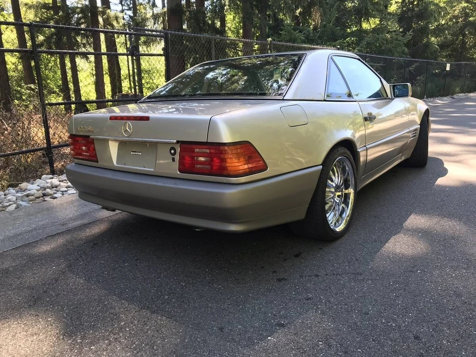 1992 Mercedes-Benz R129 SL-Class - Image 14 of 24