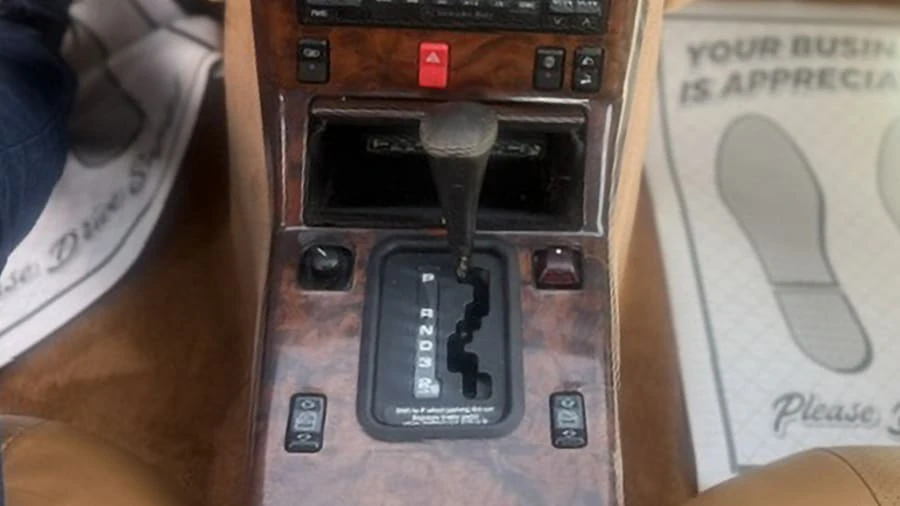 1992 Mercedes-Benz R129 SL-Class - Image 15 of 19