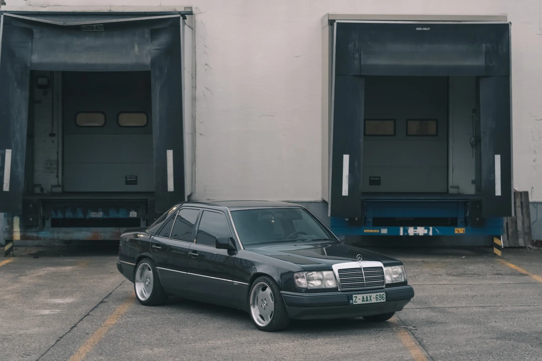 1992 Mercedes-Benz W124 E-Class - Image 10 of 31