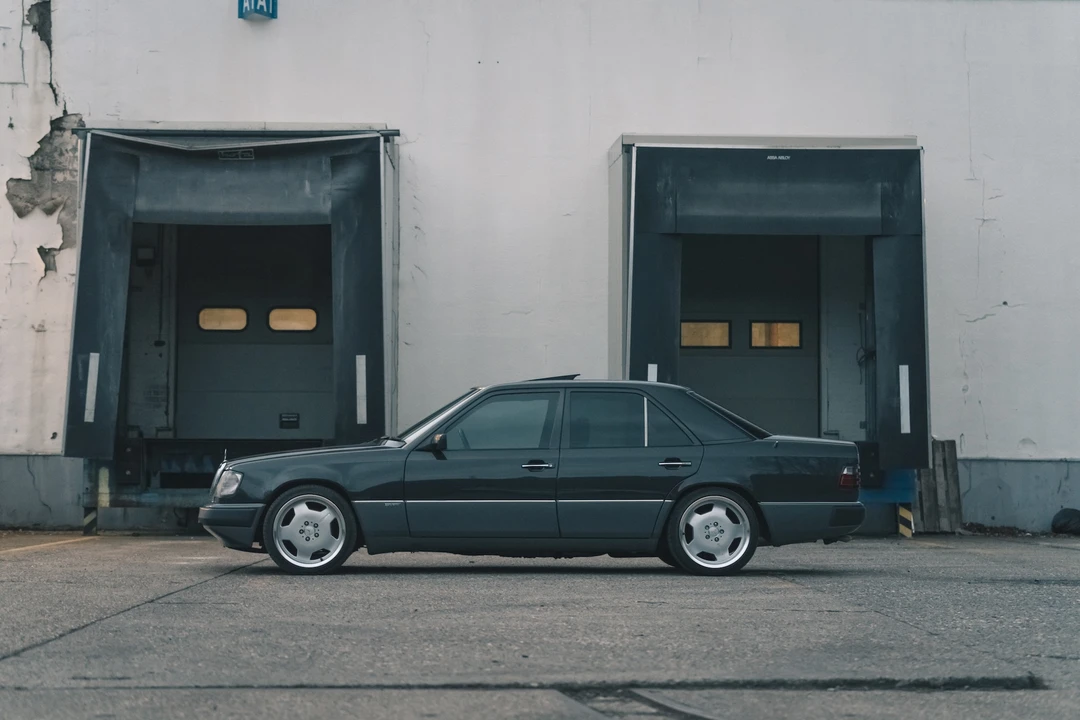 1992 Mercedes-Benz W124 E-Class - Image 5 of 31
