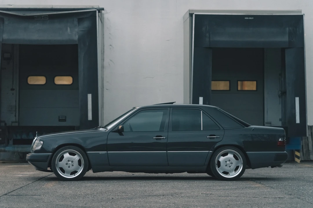 1992 Mercedes-Benz W124 E-Class - Image 13 of 31