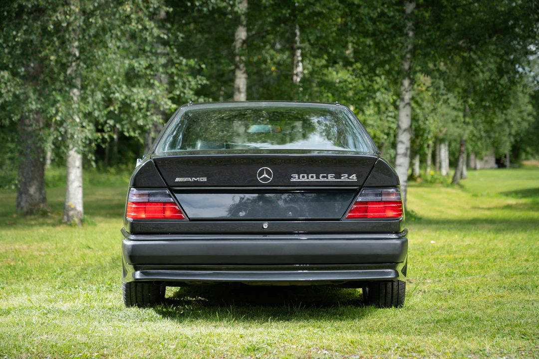 1992 Mercedes-Benz W124 E-Class - Image 6 of 31