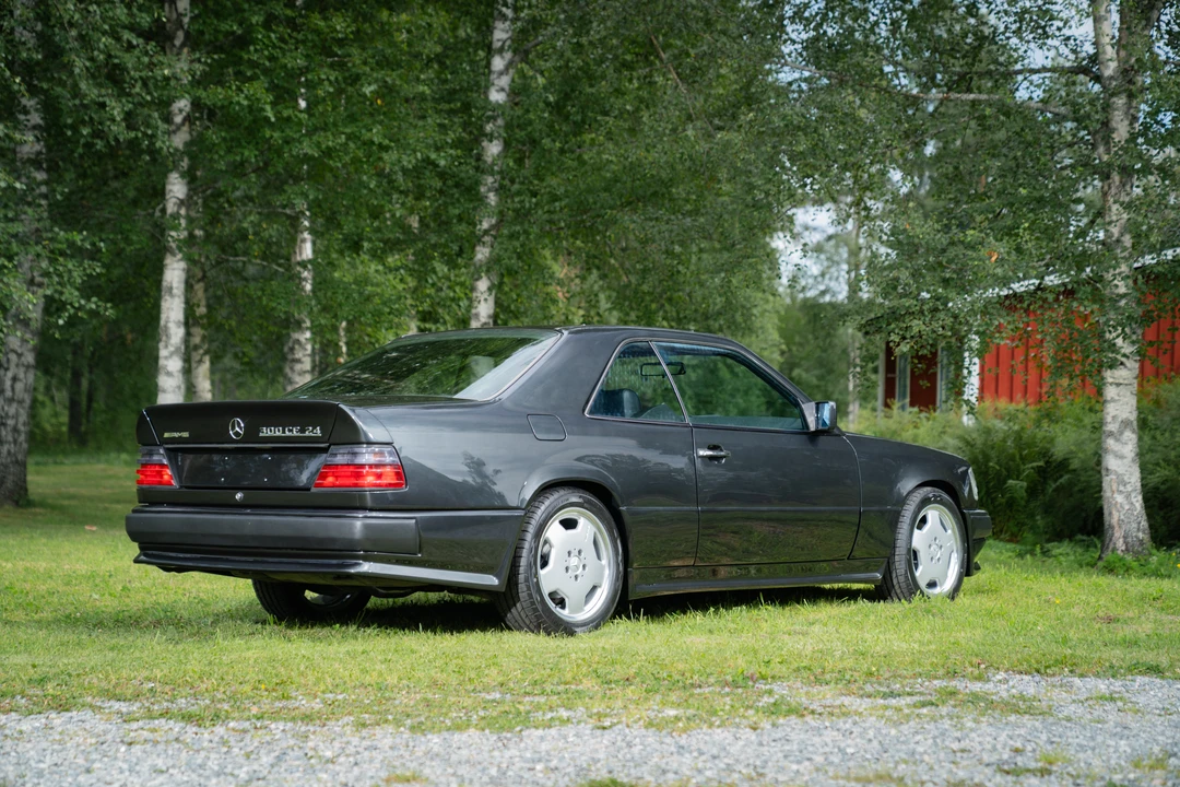 1992 Mercedes-Benz W124 E-Class - Image 5 of 31