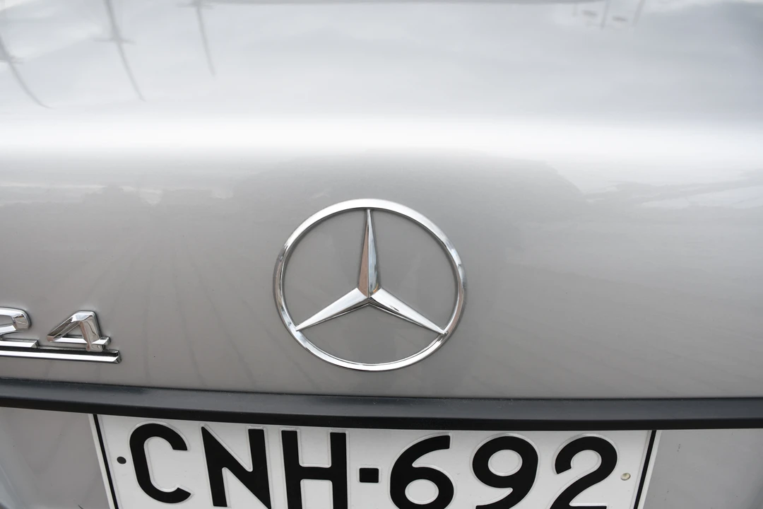1992 Mercedes-Benz W124 E-Class - Image 20 of 31