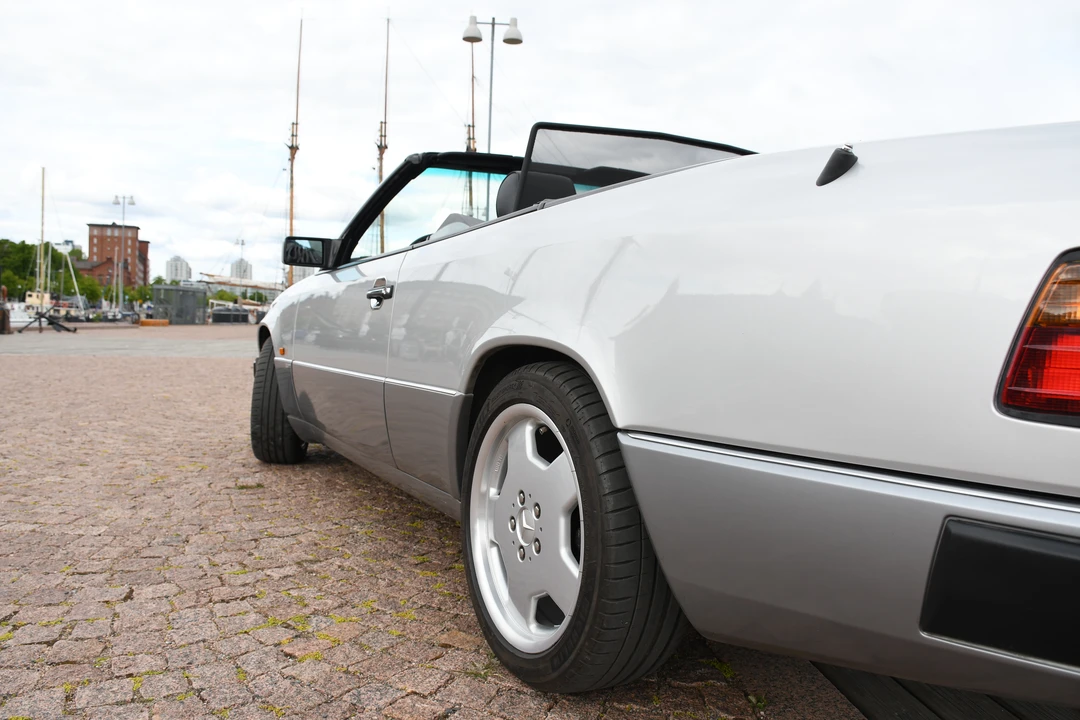 1992 Mercedes-Benz W124 E-Class - Image 28 of 31