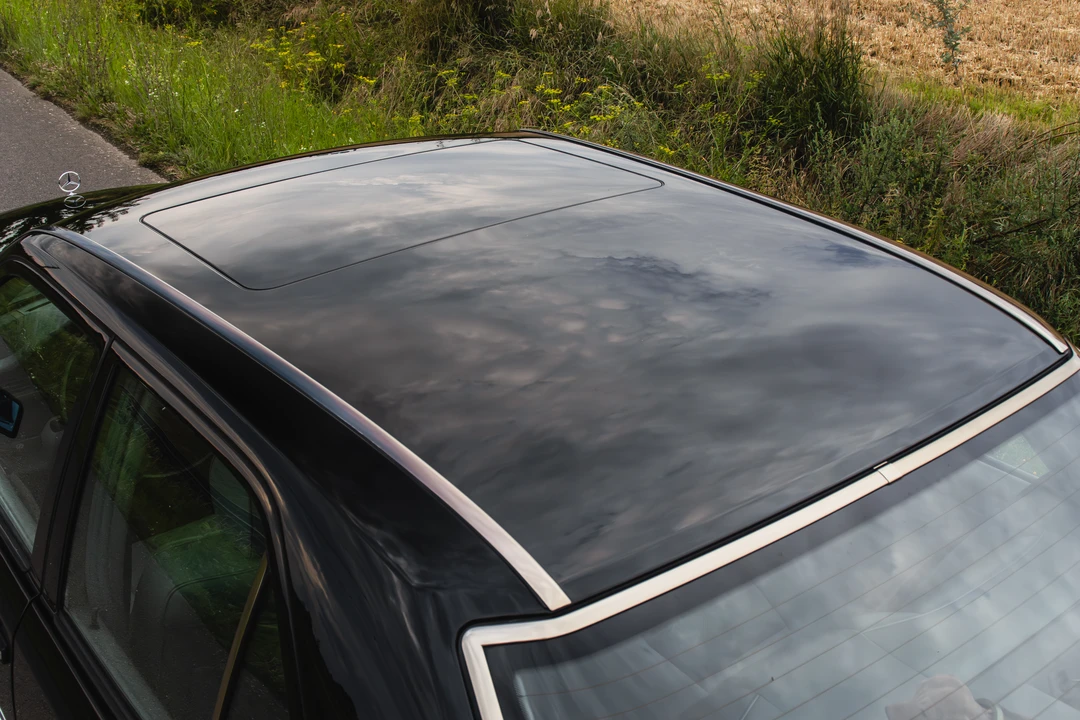 1992 Mercedes-Benz W124 E-Class - Image 14 of 31