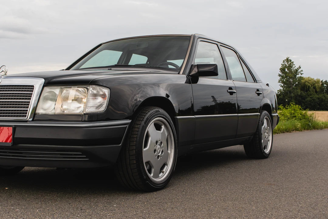 1992 Mercedes-Benz W124 E-Class - Image 31 of 31