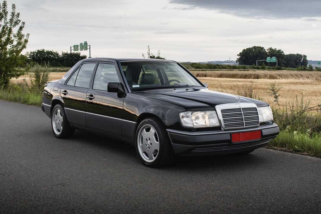 1992 Mercedes-Benz W124 E-Class - Image 3 of 31