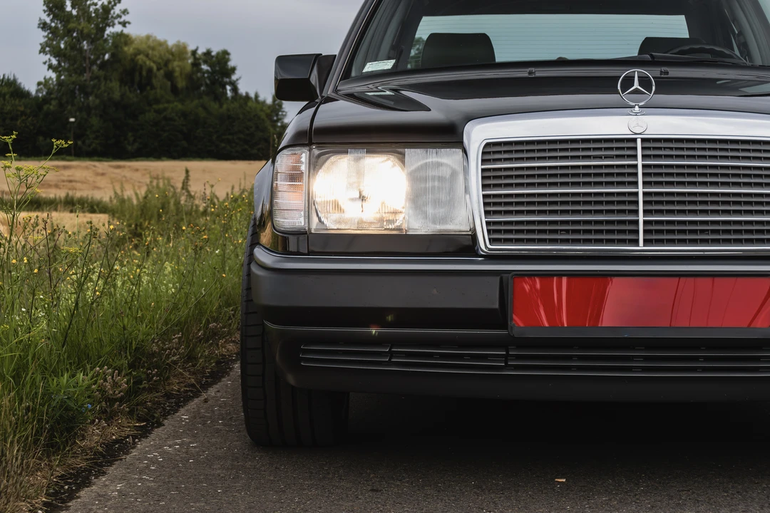 1992 Mercedes-Benz W124 E-Class - Image 27 of 31