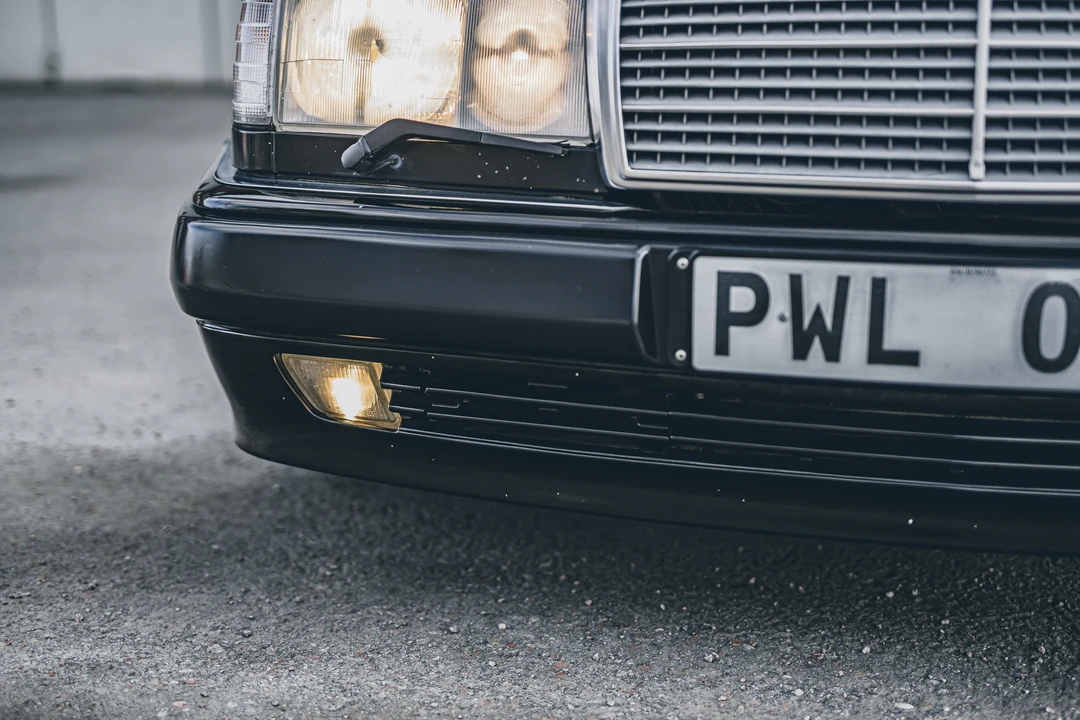 1992 Mercedes-Benz W124 E-Class - Image 19 of 31