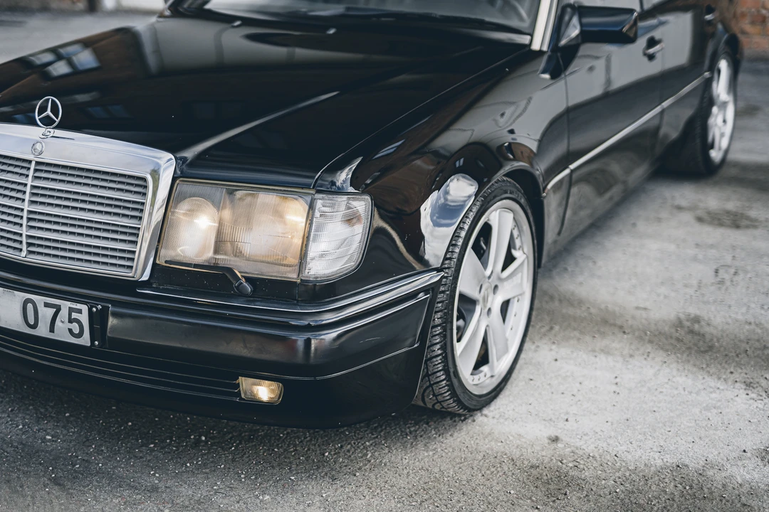 1992 Mercedes-Benz W124 E-Class - Image 24 of 31