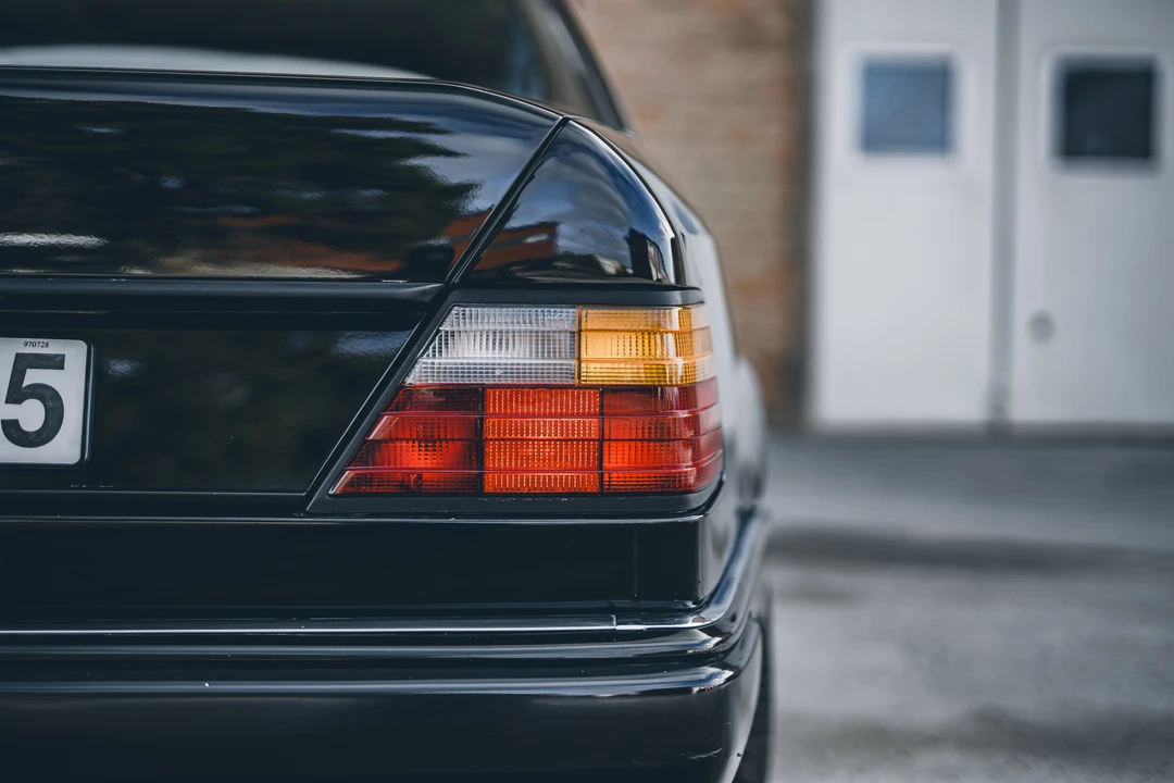 1992 Mercedes-Benz W124 E-Class - Image 25 of 31