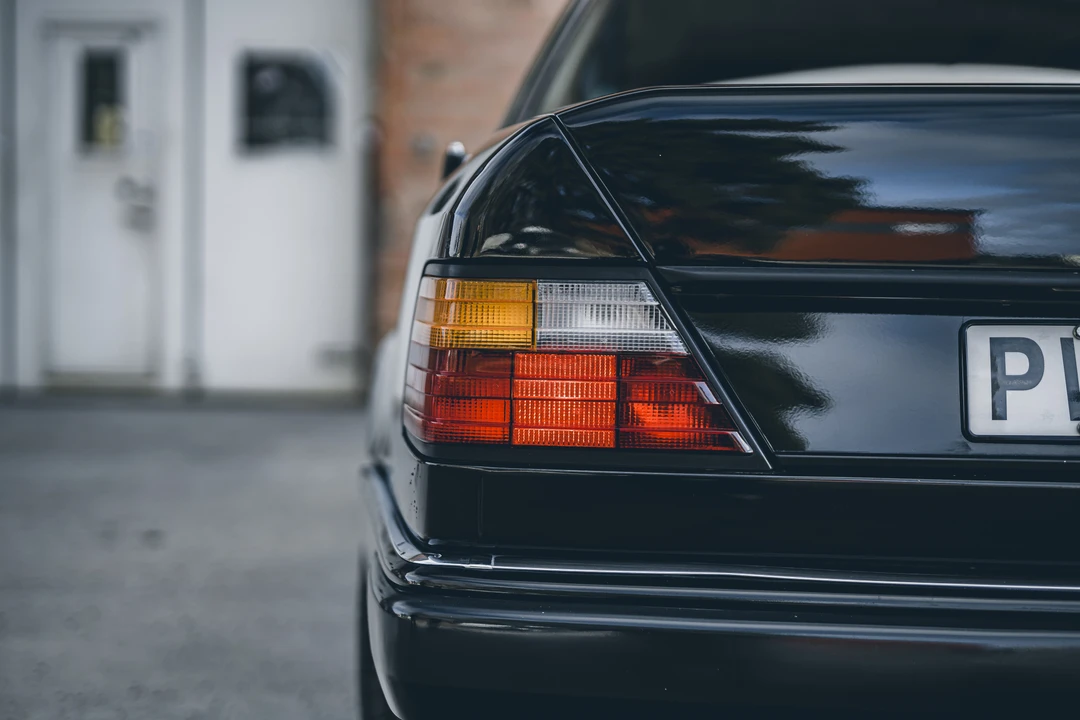 1992 Mercedes-Benz W124 E-Class - Image 26 of 31