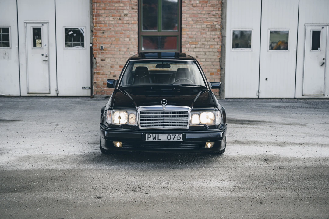 1992 Mercedes-Benz W124 E-Class - Image 10 of 31