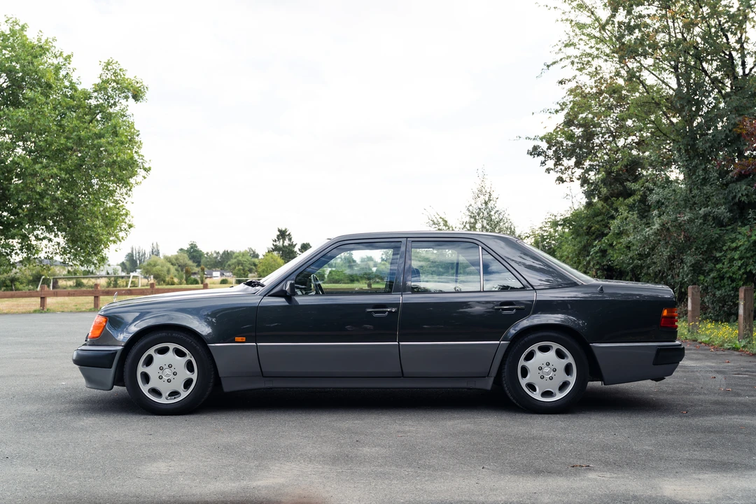 1992 Mercedes-Benz 500E & E500 - Image 10 of 31