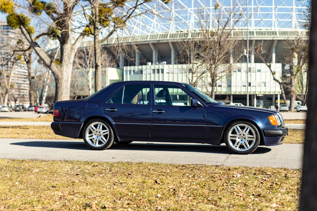 1992 Mercedes-Benz W124 E-Class - Image 11 of 31