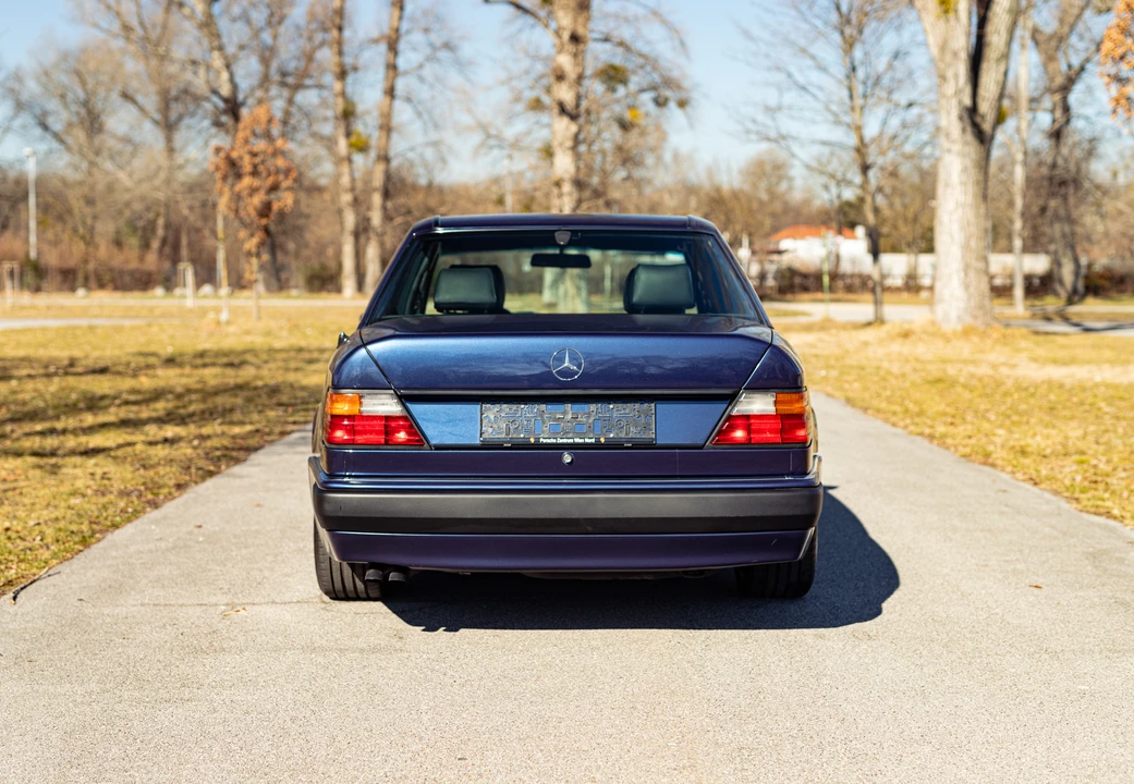 1992 Mercedes-Benz W124 E-Class - Image 5 of 31