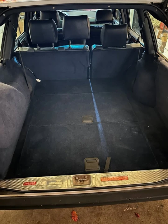 1992 Mercedes-Benz W124 E-Class - Image 12 of 17
