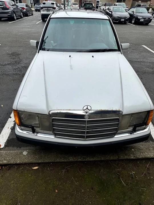 1992 Mercedes-Benz W124 E-Class - Image 6 of 17